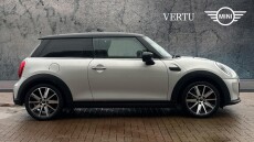 MINI Hatchback 1.5 Cooper Classic 3dr Auto Petrol Hatchback